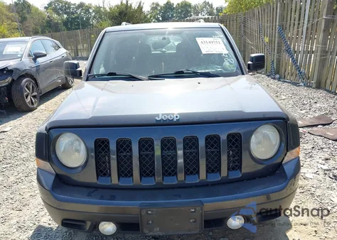 2014 Jeep Patriot High Altitude z USA, uszkodzony, nr VIN 1C4NJPFA3ED857442